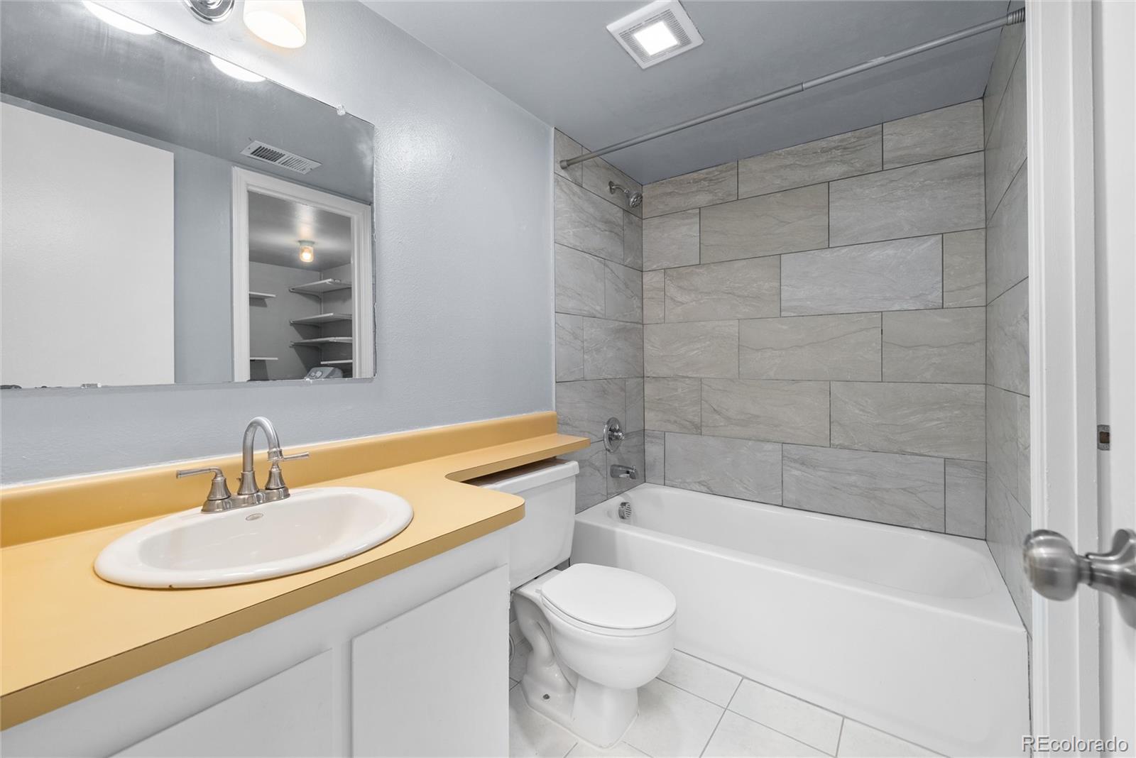 MLS Image #16 for 3083 s ursula circle 201,aurora, Colorado