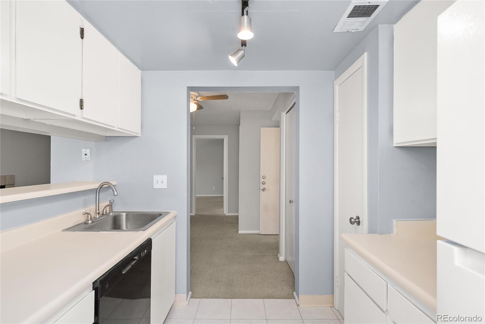 MLS Image #4 for 3083 s ursula circle 201,aurora, Colorado