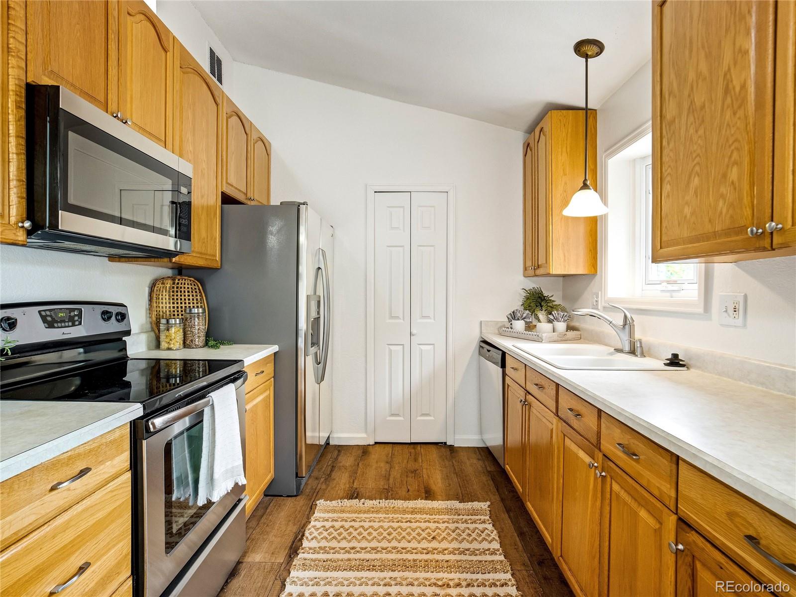 MLS Image #2 for 1344 n arcadia street,colorado springs, Colorado