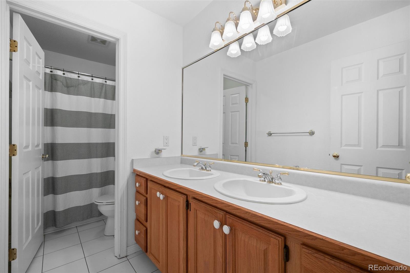 MLS Image #23 for 2090 s joliet street,aurora, Colorado