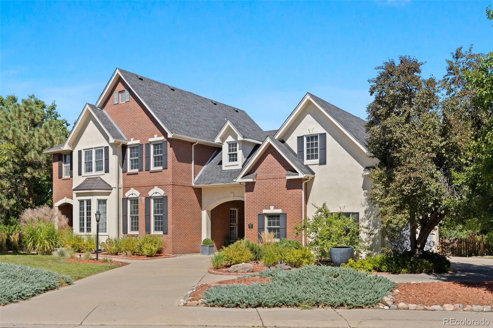 MLS Image #3 for 2090 s joliet street,aurora, Colorado