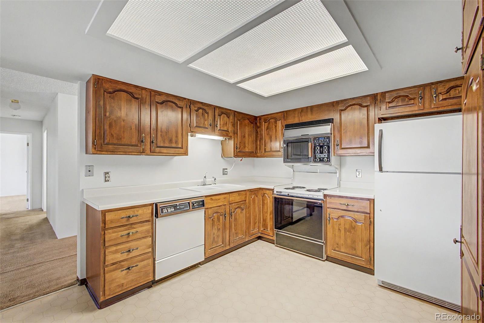 MLS Image #1 for 2868 s heather gardens way 210,aurora, Colorado