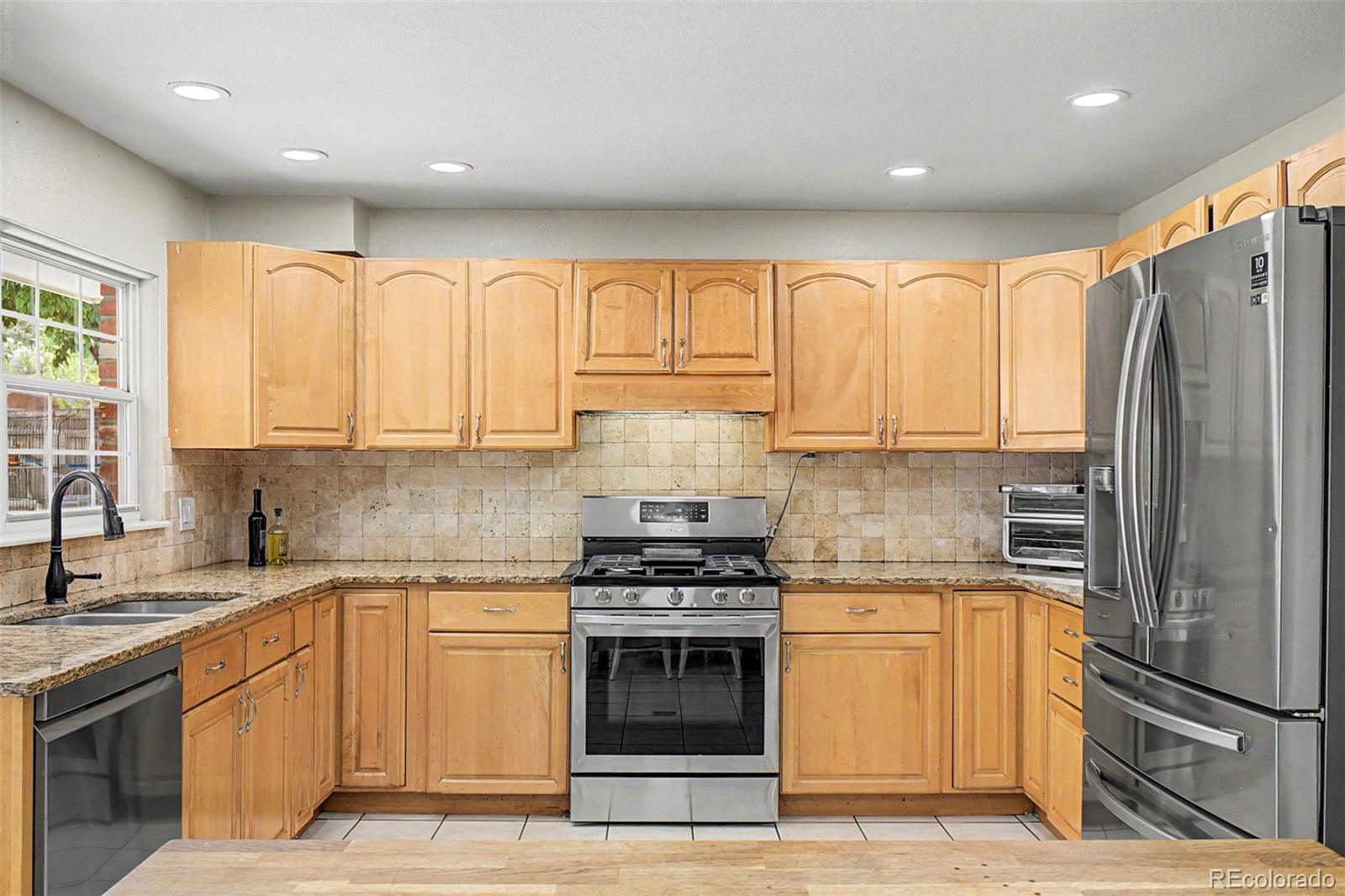 MLS Image #11 for 11467 e amherst circle,aurora, Colorado