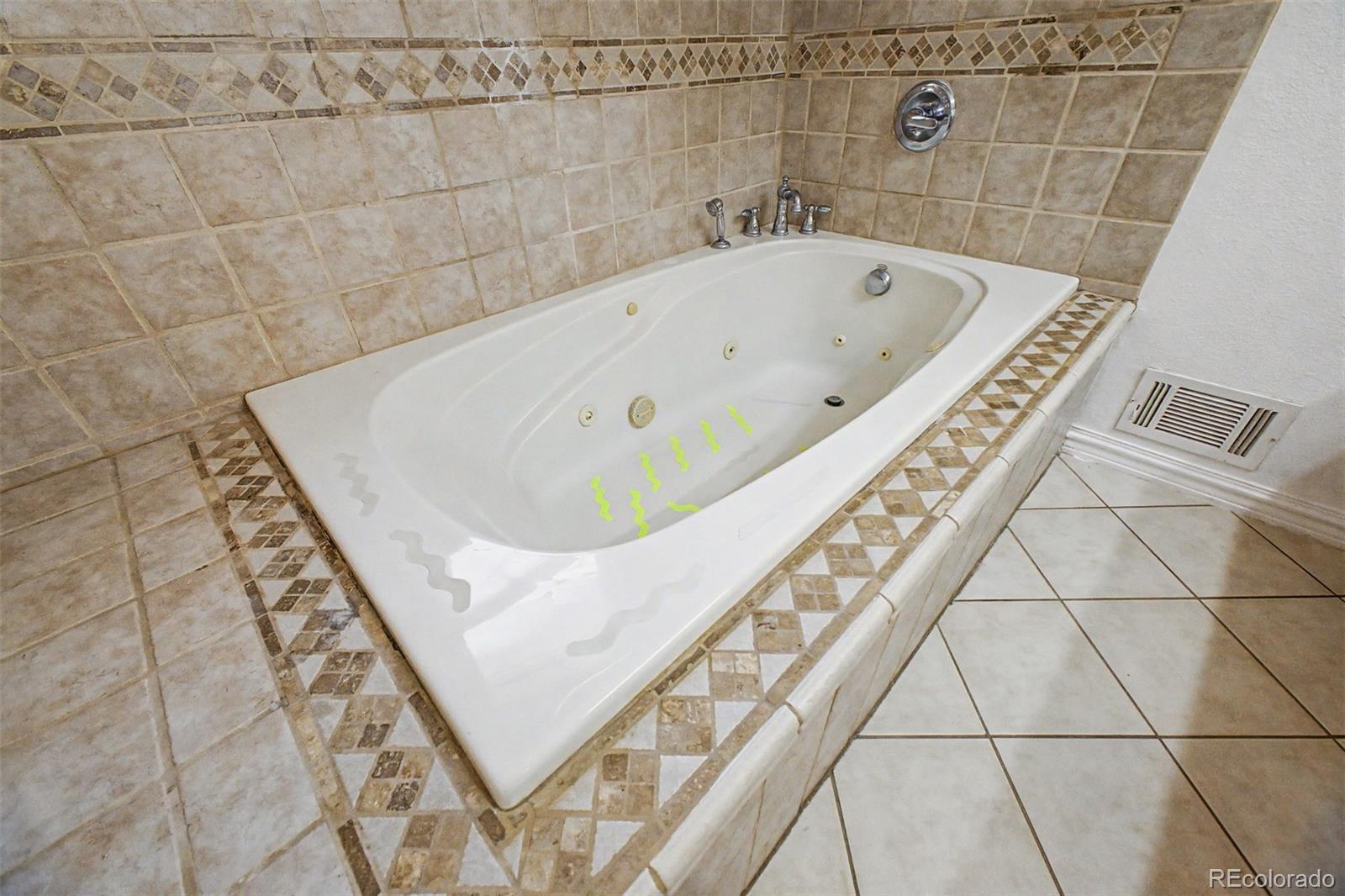 MLS Image #20 for 11467 e amherst circle,aurora, Colorado