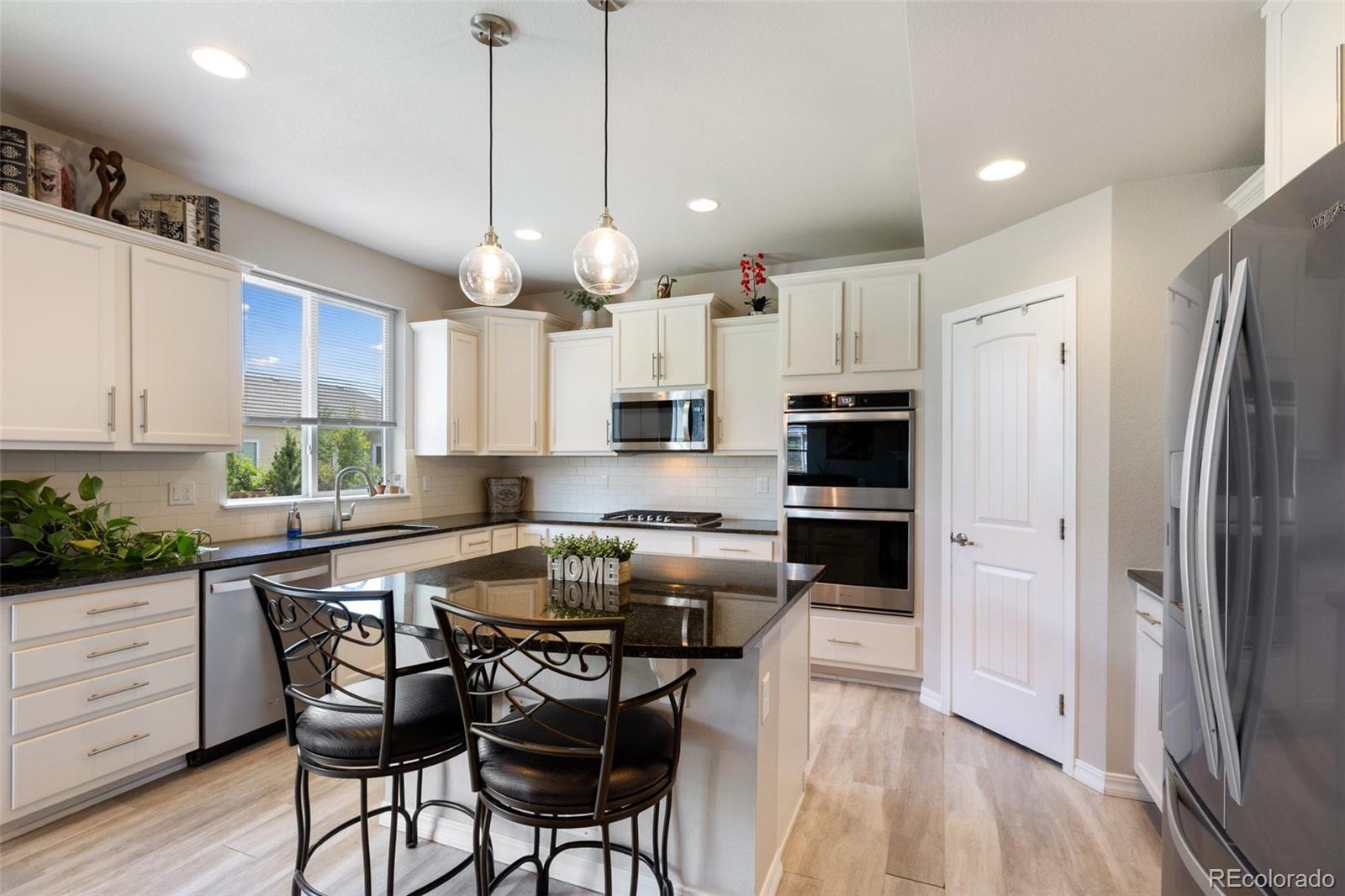MLS Image #12 for 17935  lake side drive,monument, Colorado