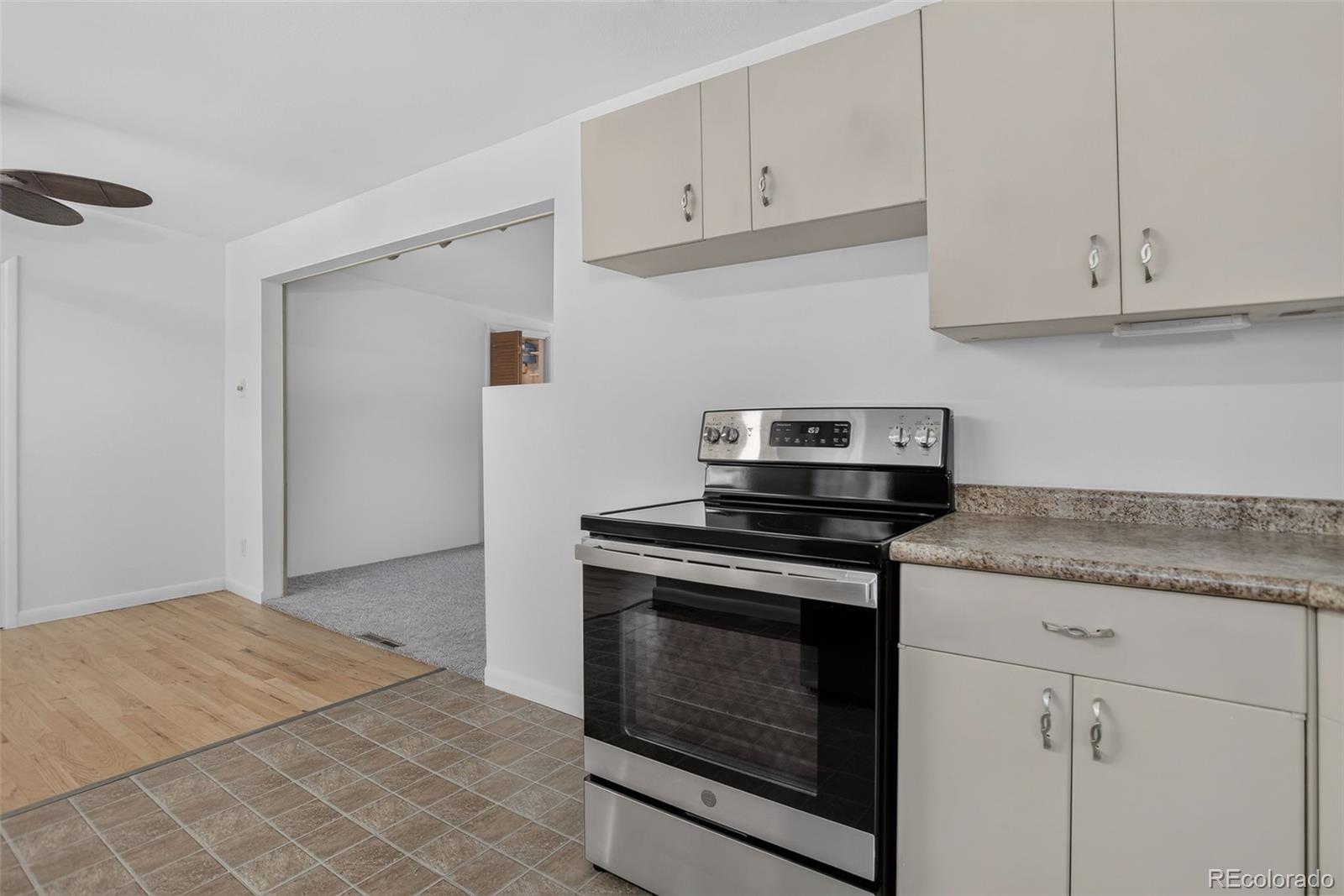 MLS Image #16 for 6066  dover street,arvada, Colorado