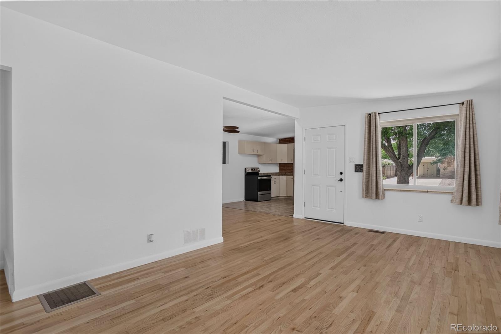 MLS Image #6 for 6066  dover street,arvada, Colorado