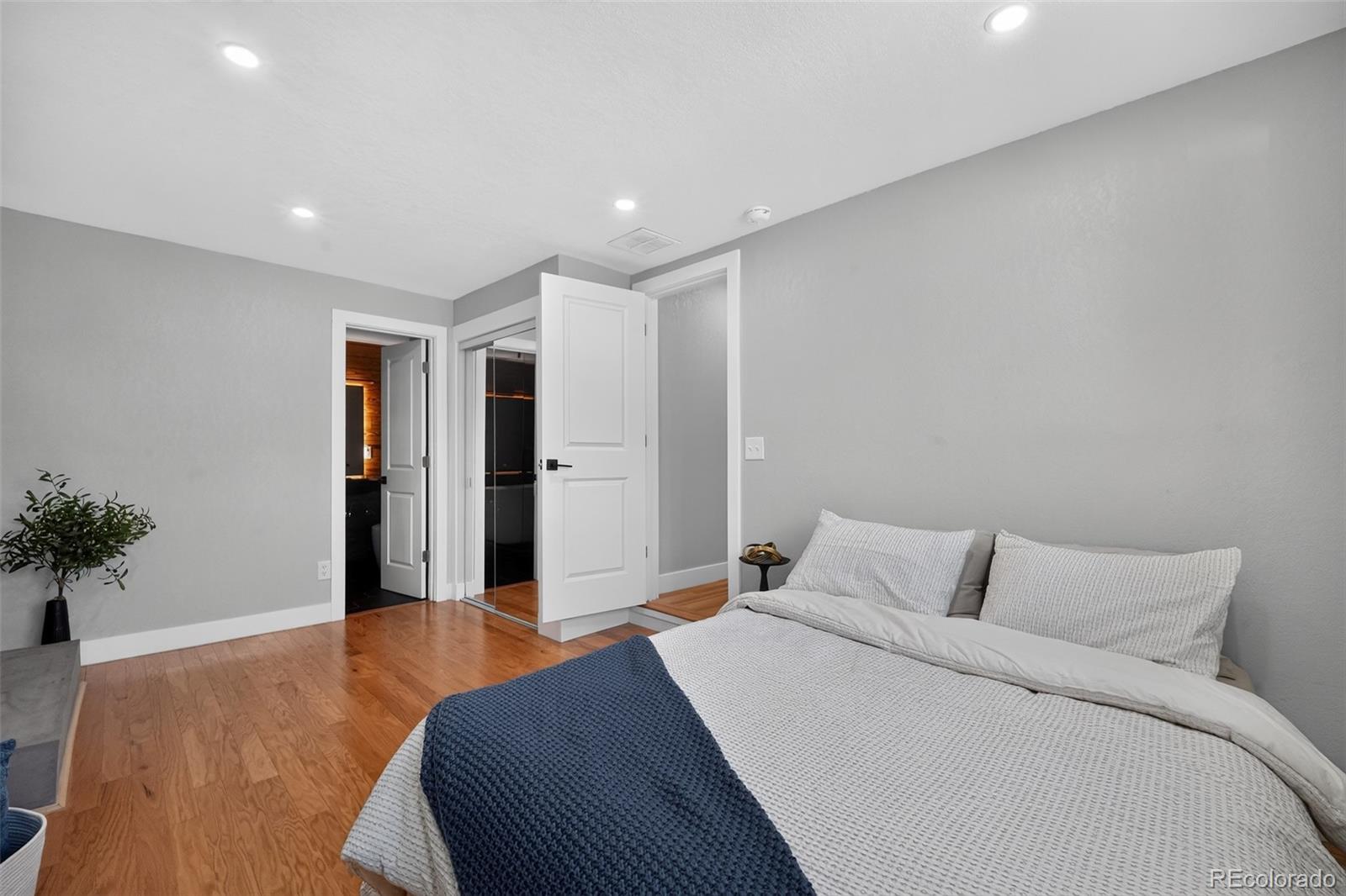 MLS Image #17 for 3048 n adams street,denver, Colorado