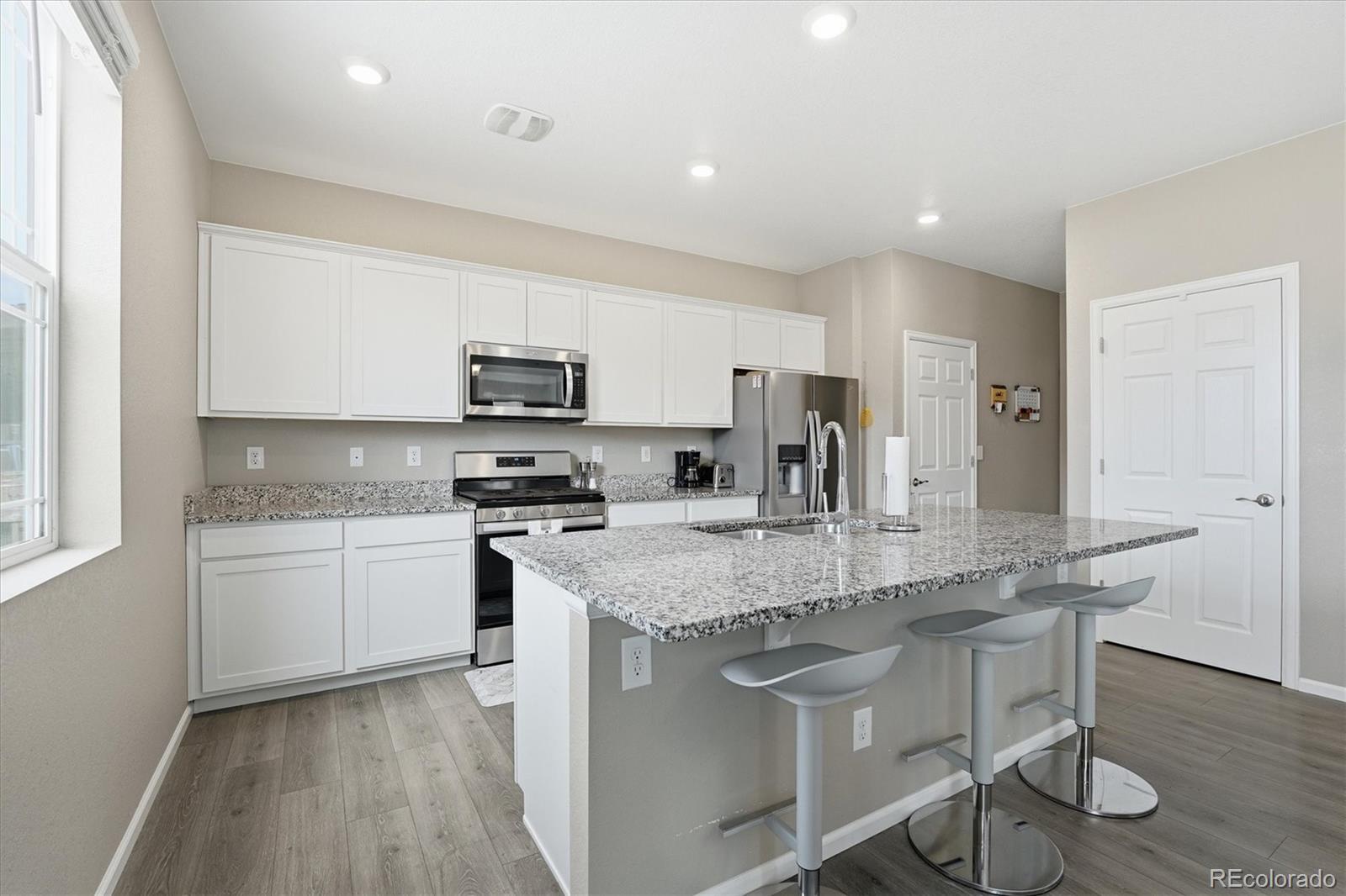 MLS Image #12 for 6047 n halifax court,aurora, Colorado