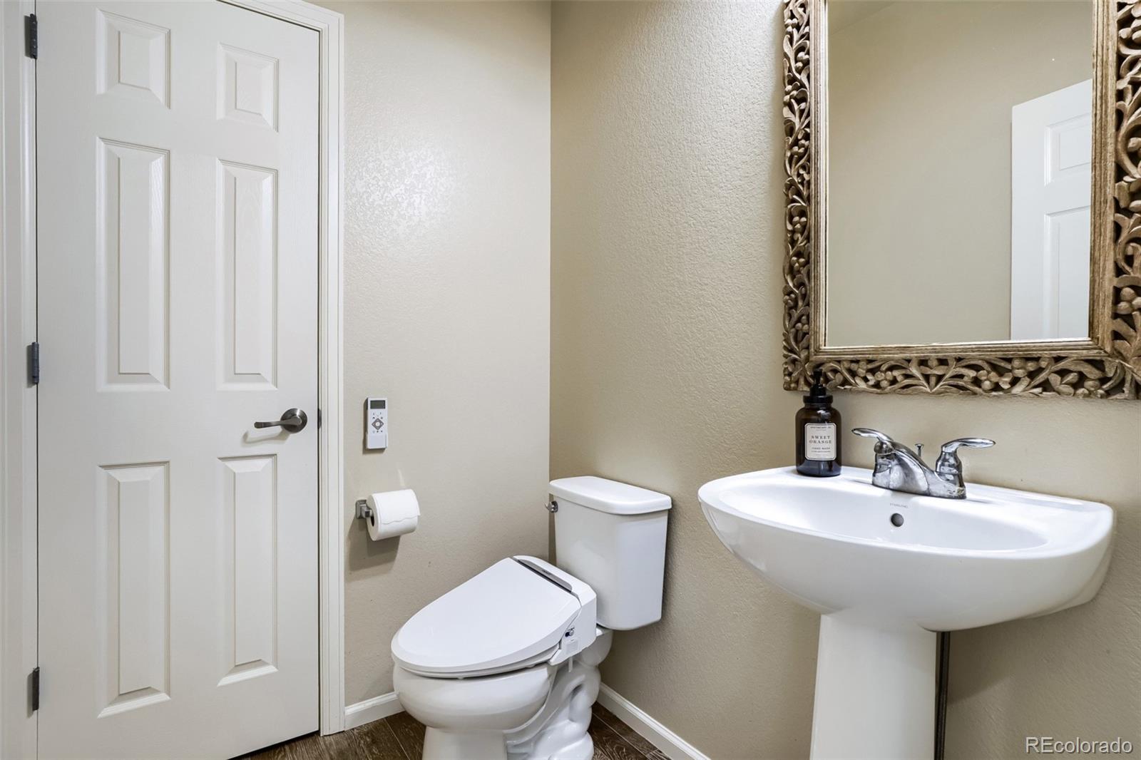 MLS Image #15 for 26594 e arapahoe place,aurora, Colorado