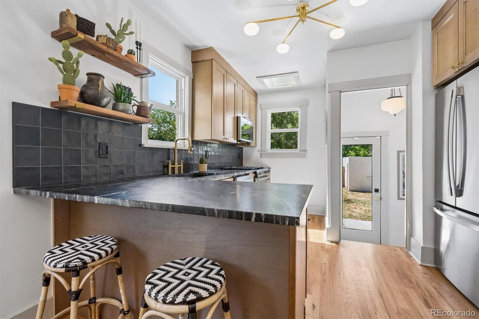 MLS Image #11 for 2589 n glencoe street,denver, Colorado