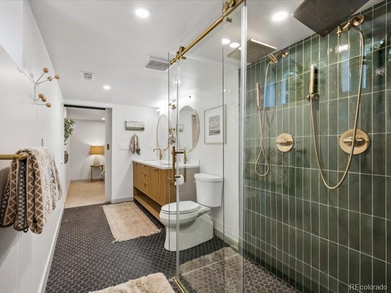 MLS Image #21 for 2589 n glencoe street,denver, Colorado
