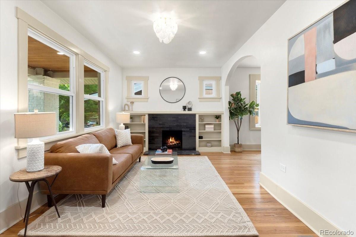 MLS Image #3 for 2589 n glencoe street,denver, Colorado