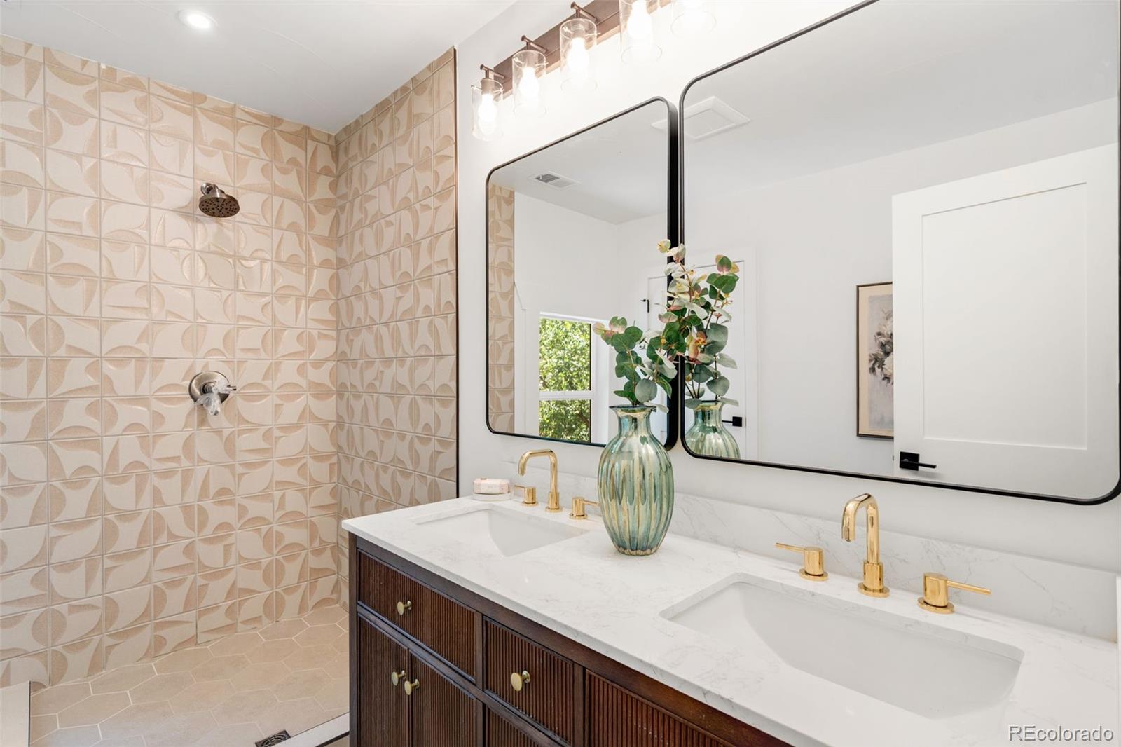 MLS Image #18 for 2343  dahlia street,denver, Colorado