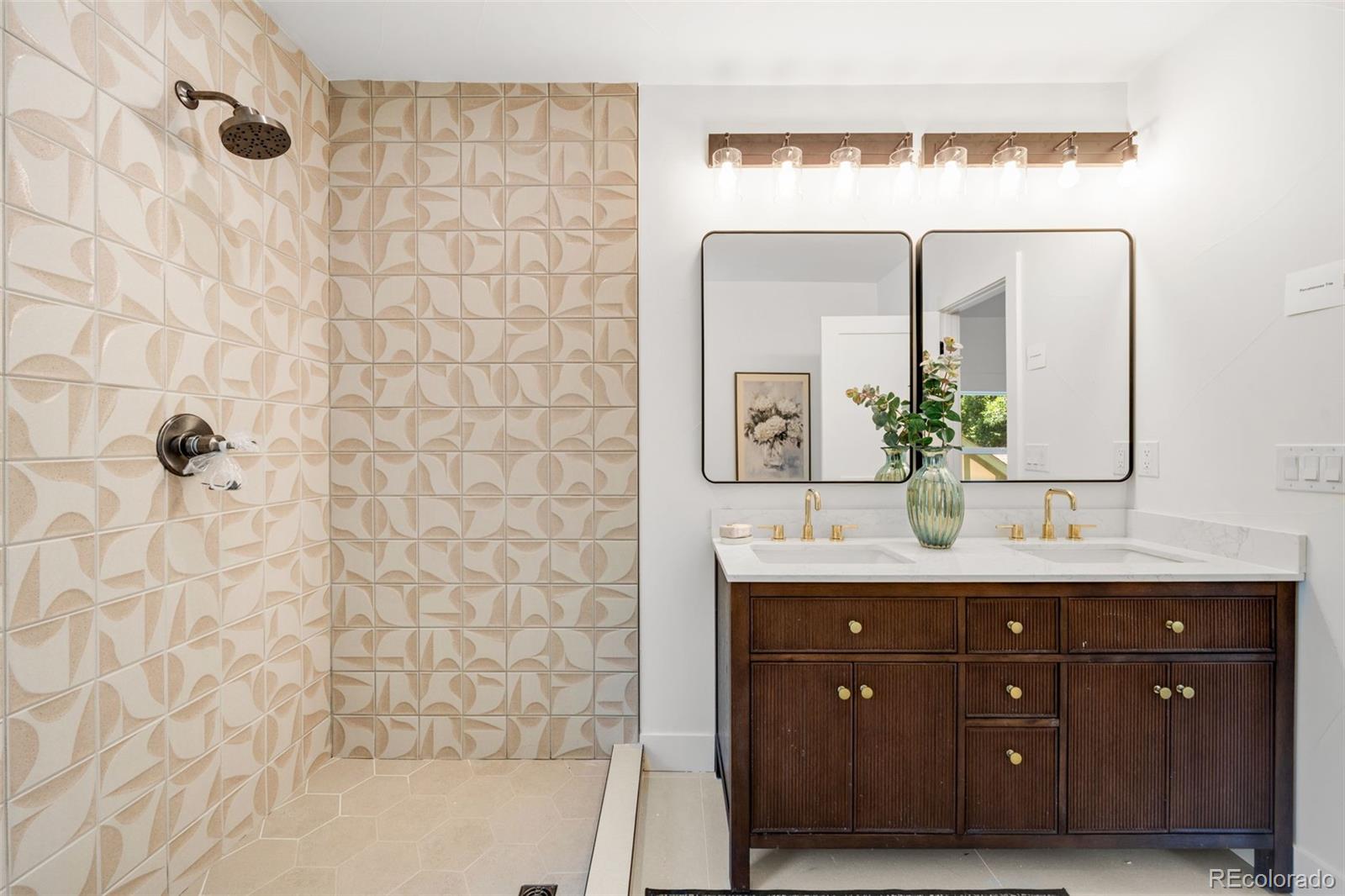 MLS Image #19 for 2343  dahlia street,denver, Colorado