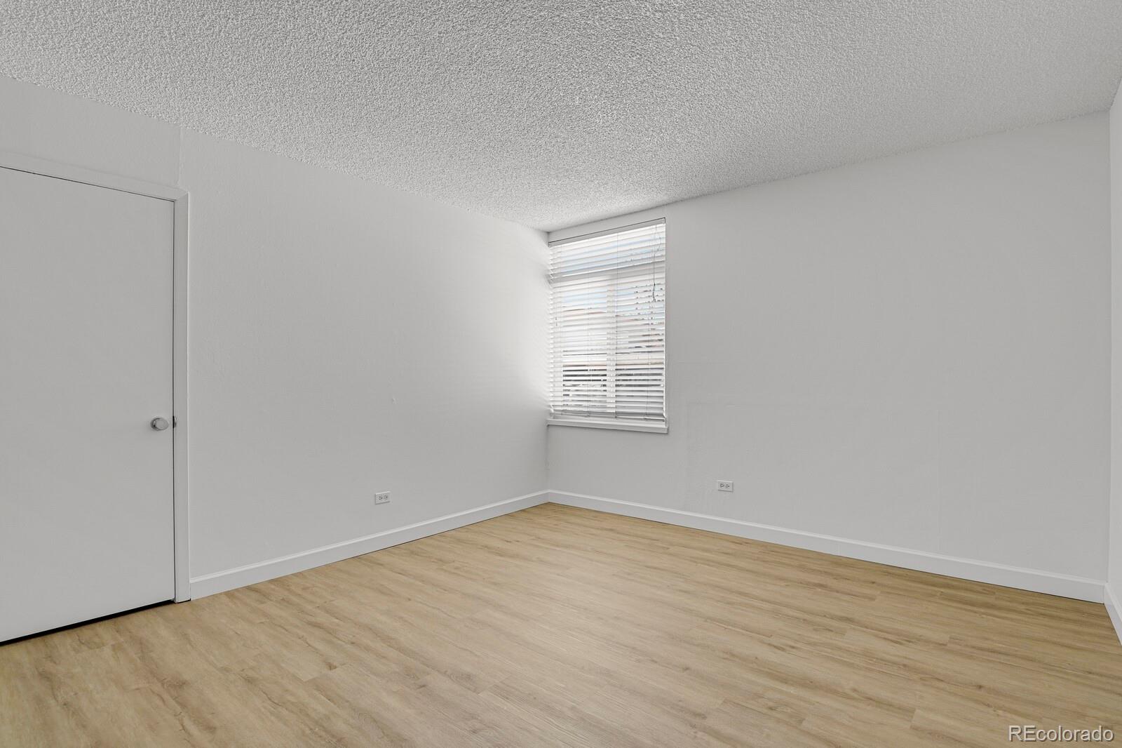MLS Image #9 for 3369 s monaco street parkway,denver, Colorado