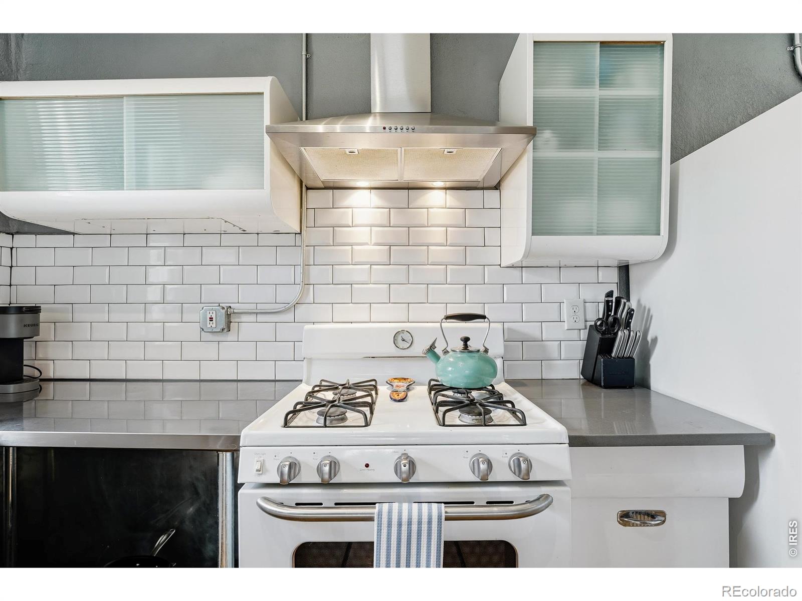 MLS Image #10 for 1866 s lincoln street,denver, Colorado