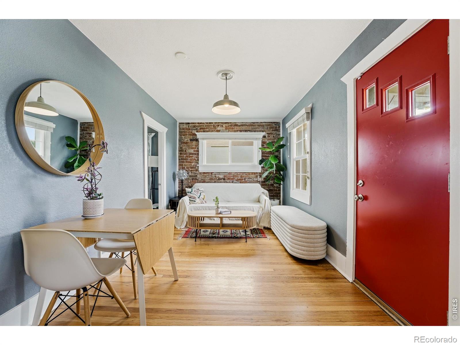MLS Image #2 for 1866 s lincoln street,denver, Colorado