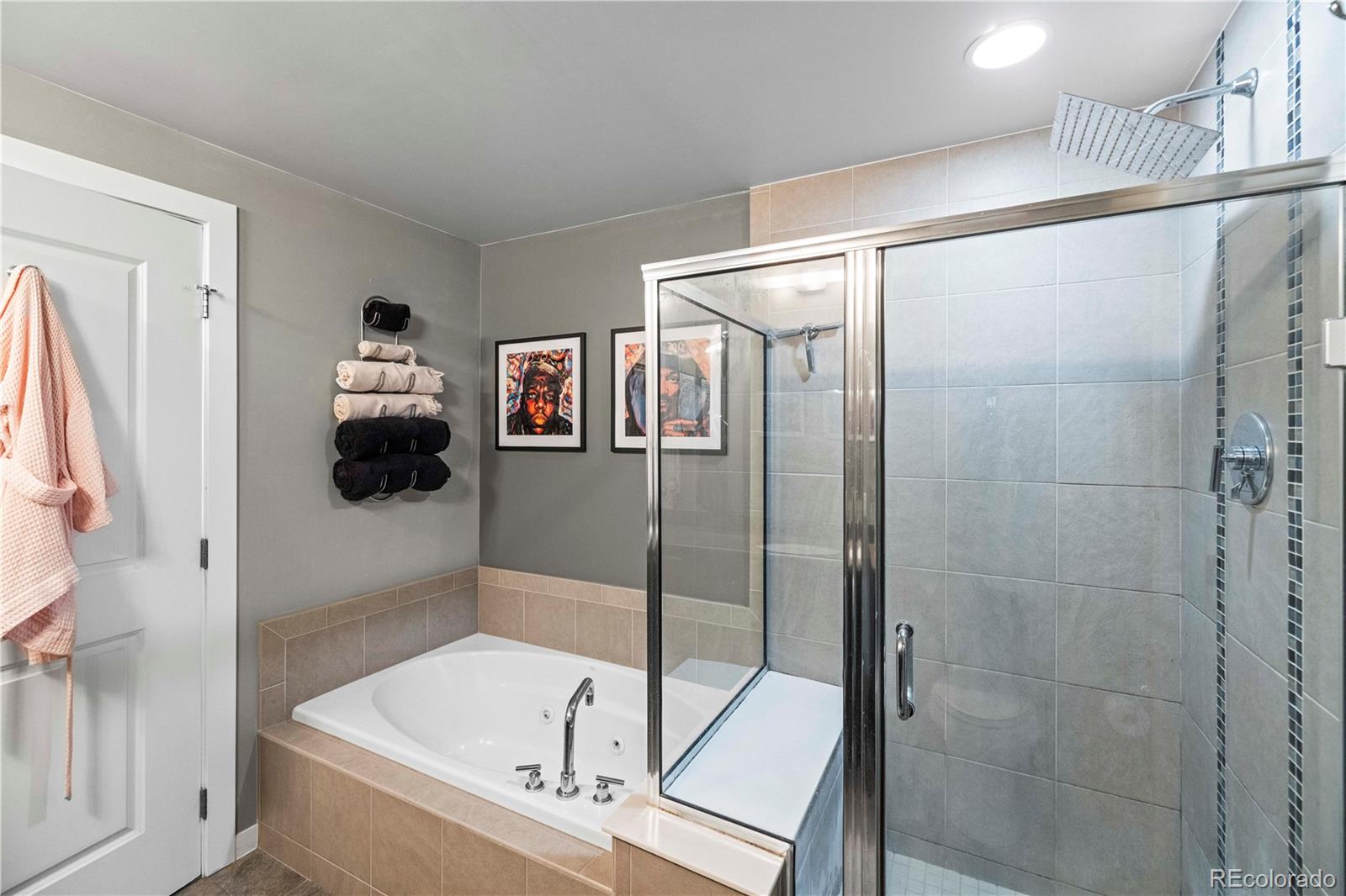 MLS Image #13 for 2001 n lincoln street 1512,denver, Colorado