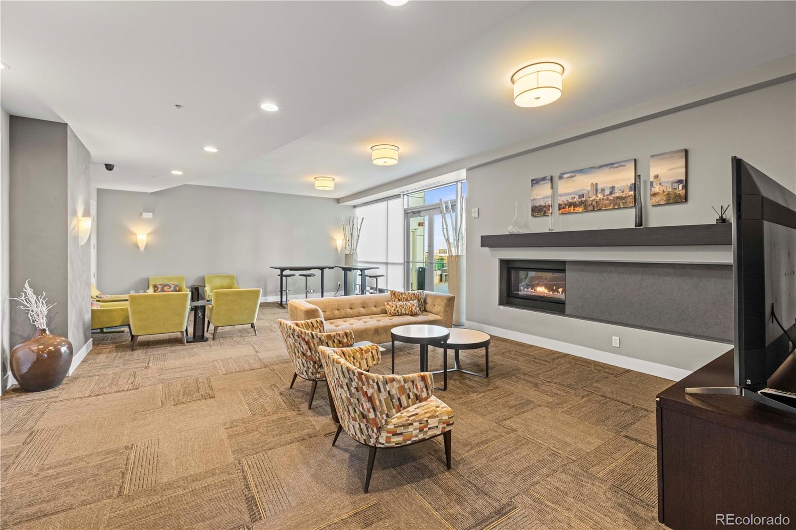 MLS Image #21 for 2001 n lincoln street 1512,denver, Colorado