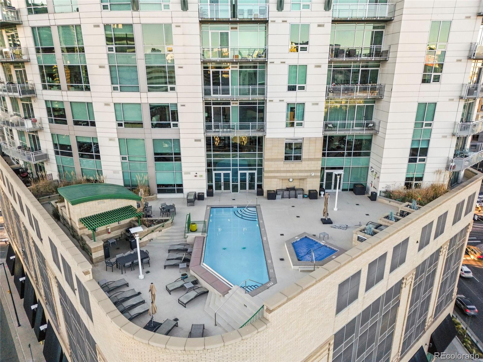 MLS Image #22 for 2001 n lincoln street 1512,denver, Colorado