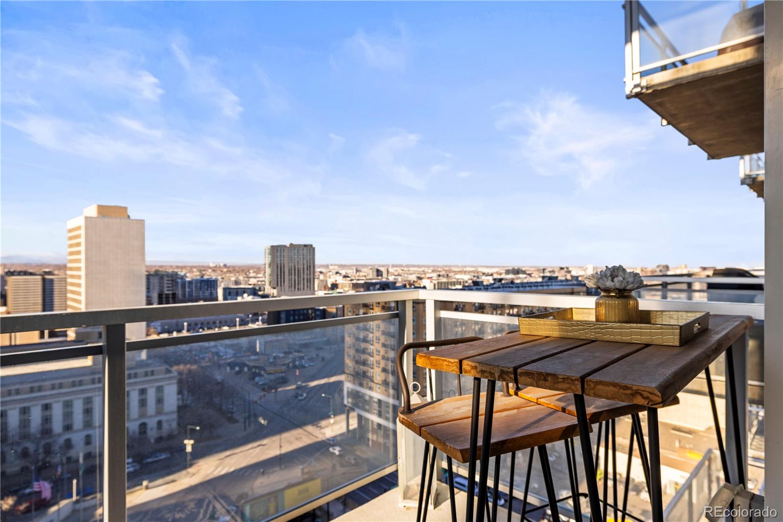 MLS Image #5 for 2001 n lincoln street 1512,denver, Colorado
