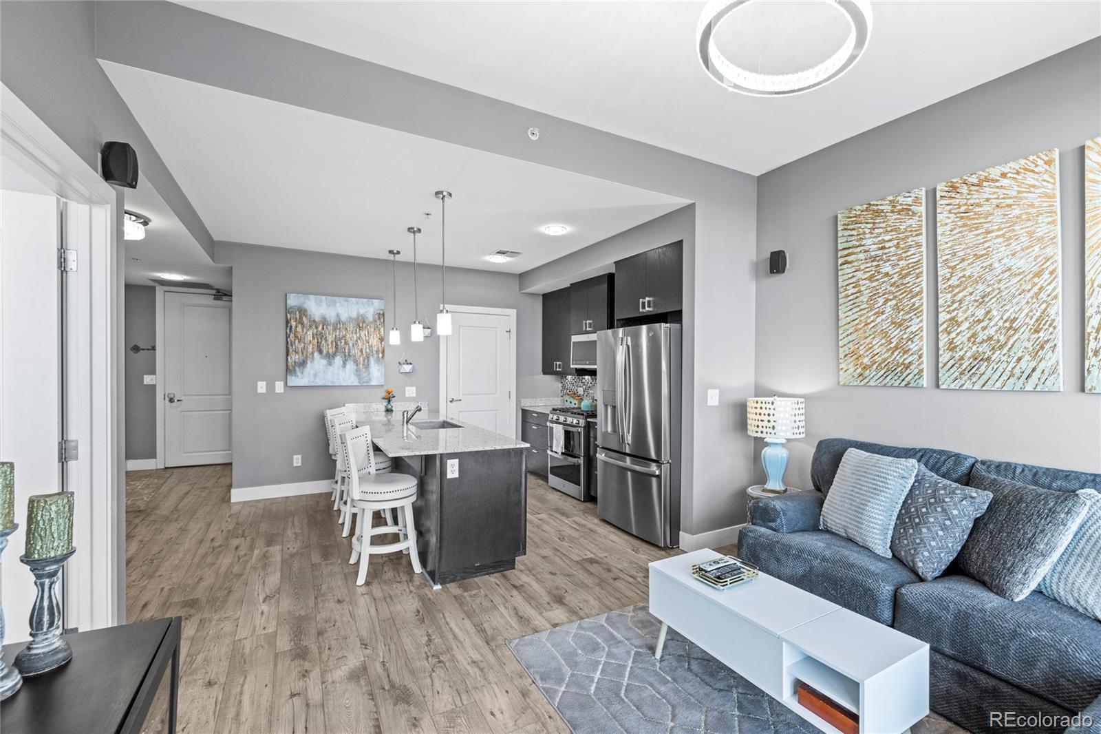 MLS Image #6 for 2001 n lincoln street 1512,denver, Colorado