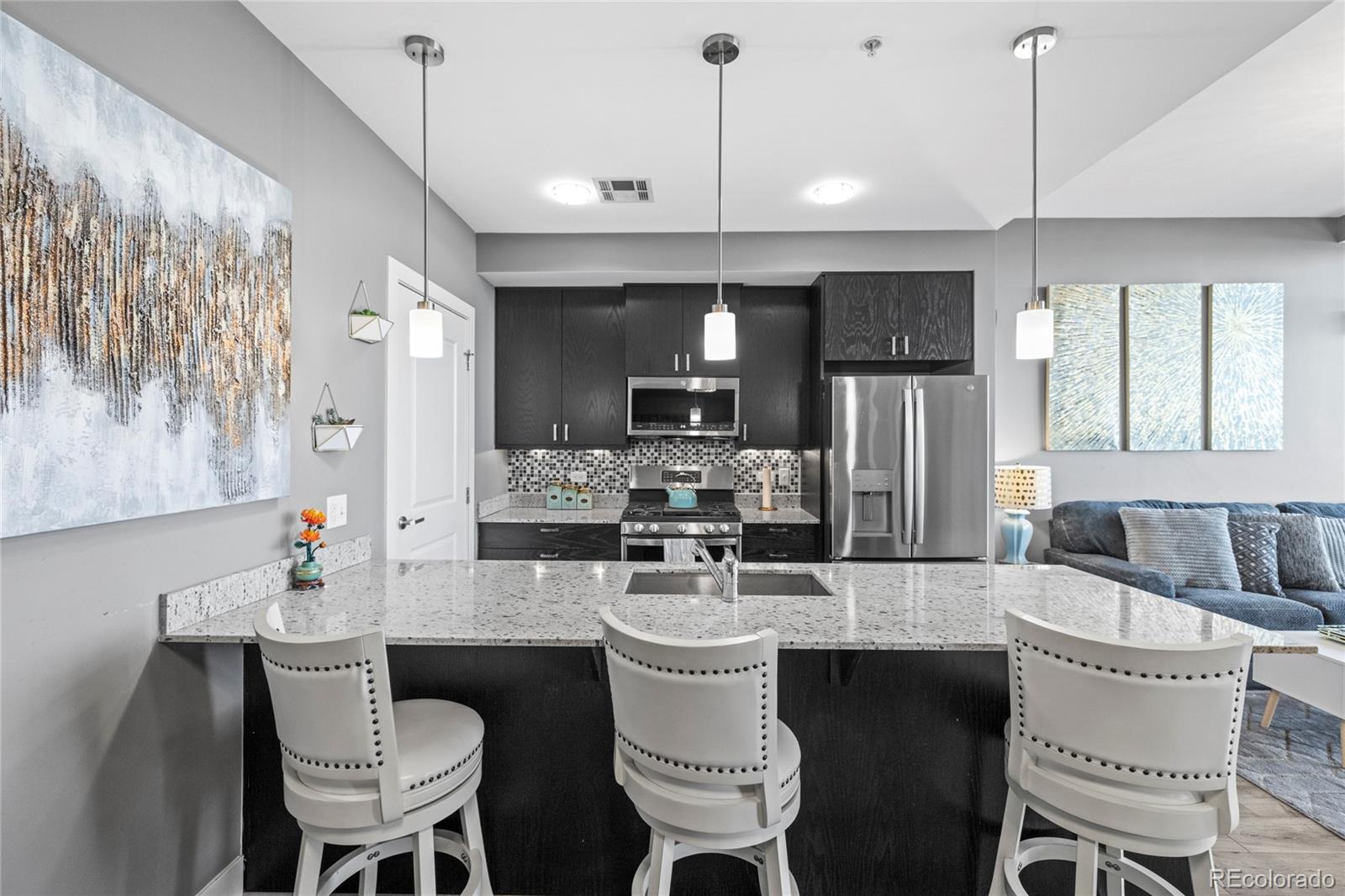 MLS Image #8 for 2001 n lincoln street 1512,denver, Colorado