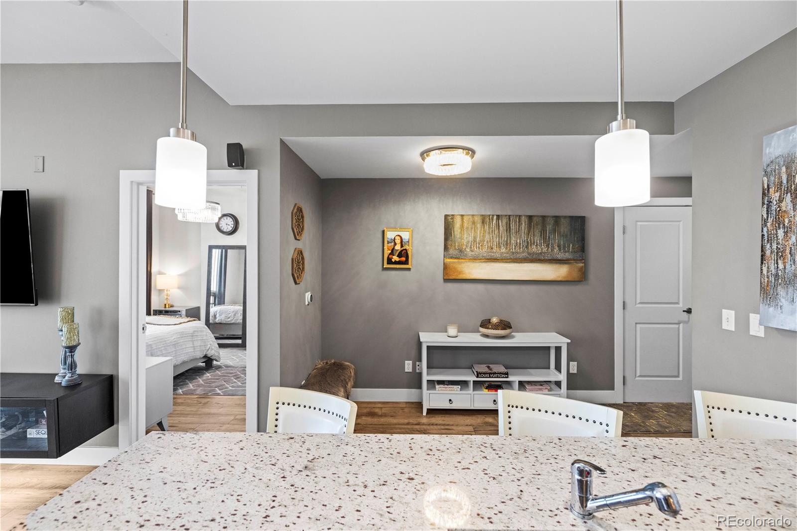MLS Image #9 for 2001 n lincoln street 1512,denver, Colorado
