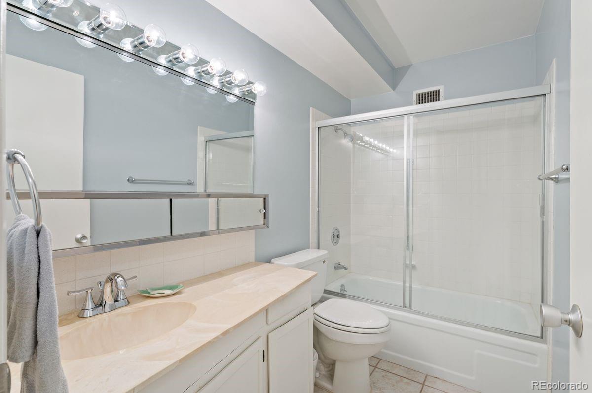 MLS Image #15 for 645 s alton way 10b,denver, Colorado