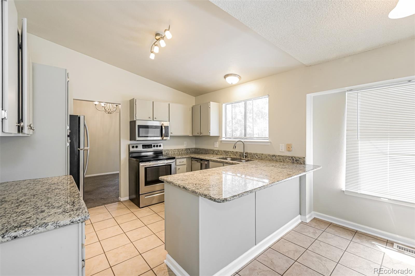 MLS Image #4 for 2721 s salida way,aurora, Colorado