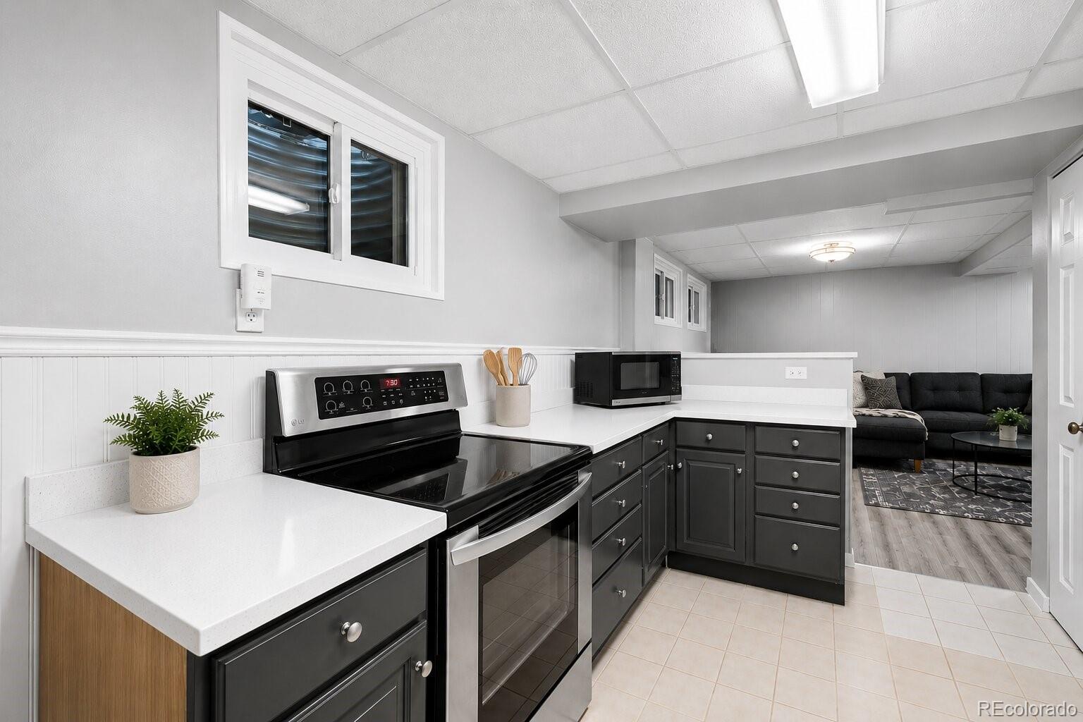 MLS Image #14 for 1821 s yank court,lakewood, Colorado