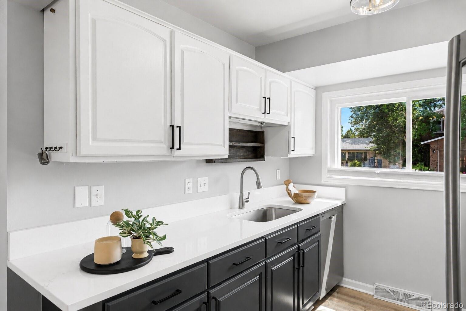 MLS Image #6 for 1821 s yank court,lakewood, Colorado