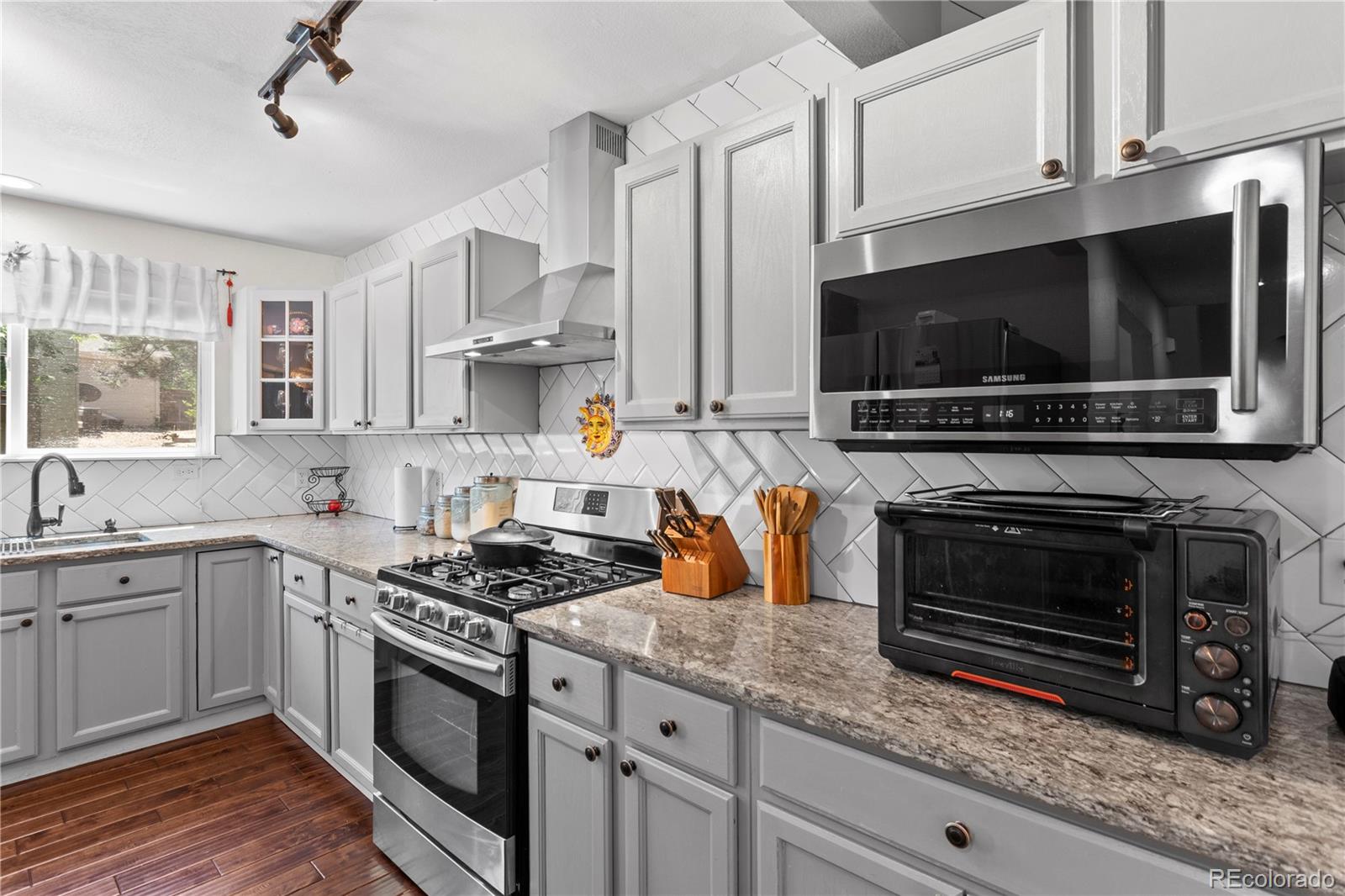 MLS Image #15 for 2212  hyacinth road,littleton, Colorado