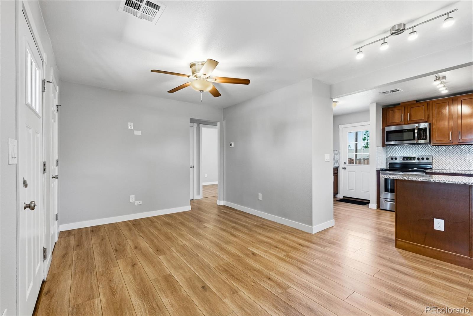 MLS Image #7 for 3710 n madison street,denver, Colorado