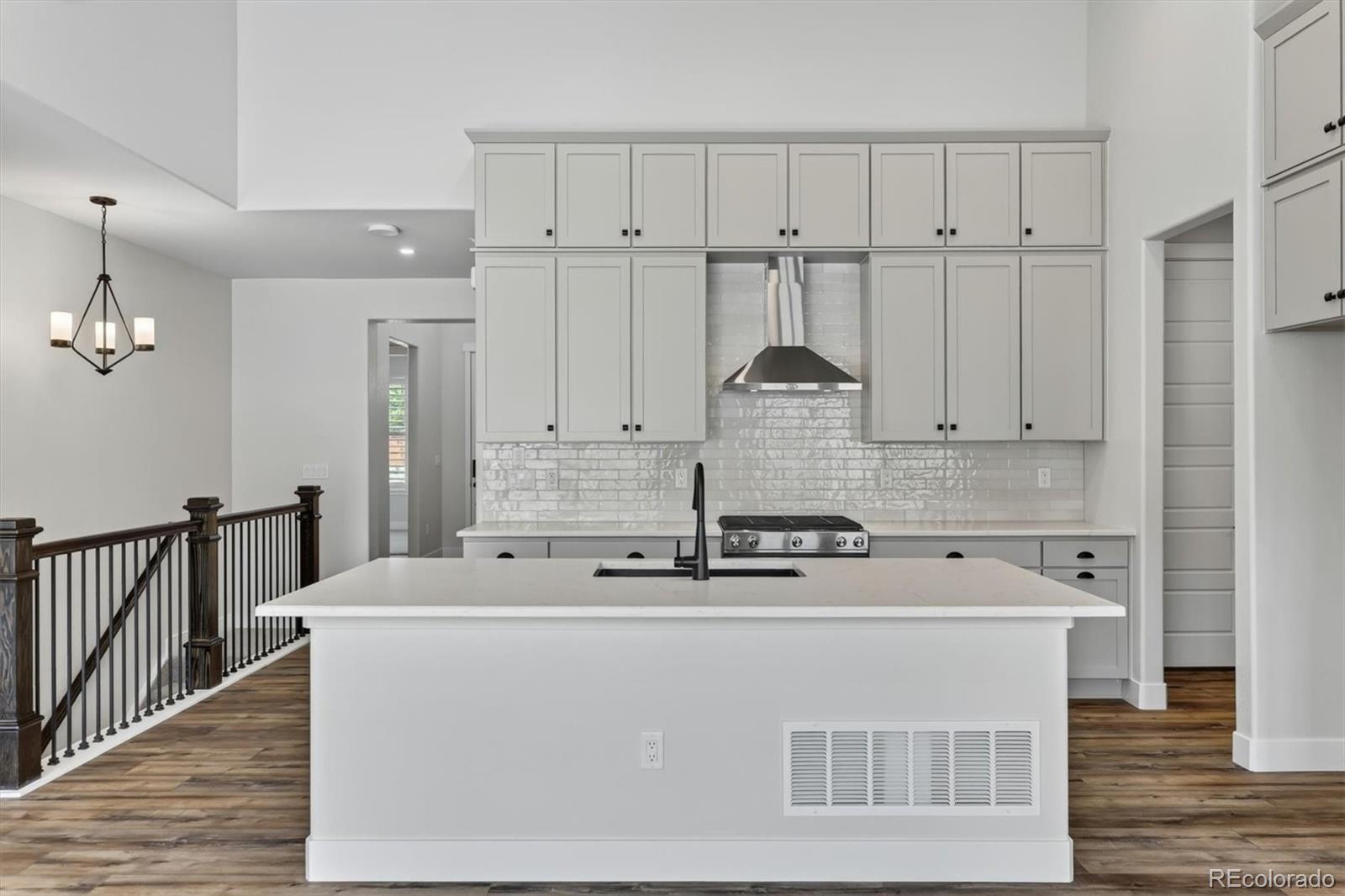 MLS Image #6 for 11841  canyon avenue,littleton, Colorado
