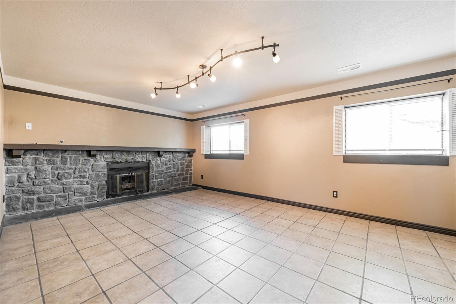 MLS Image #8 for 21041 e ida avenue,aurora, Colorado