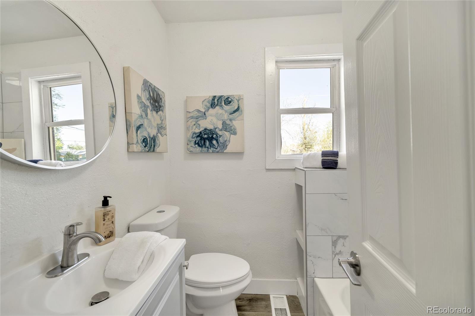 MLS Image #21 for 350 s quitman street,denver, Colorado