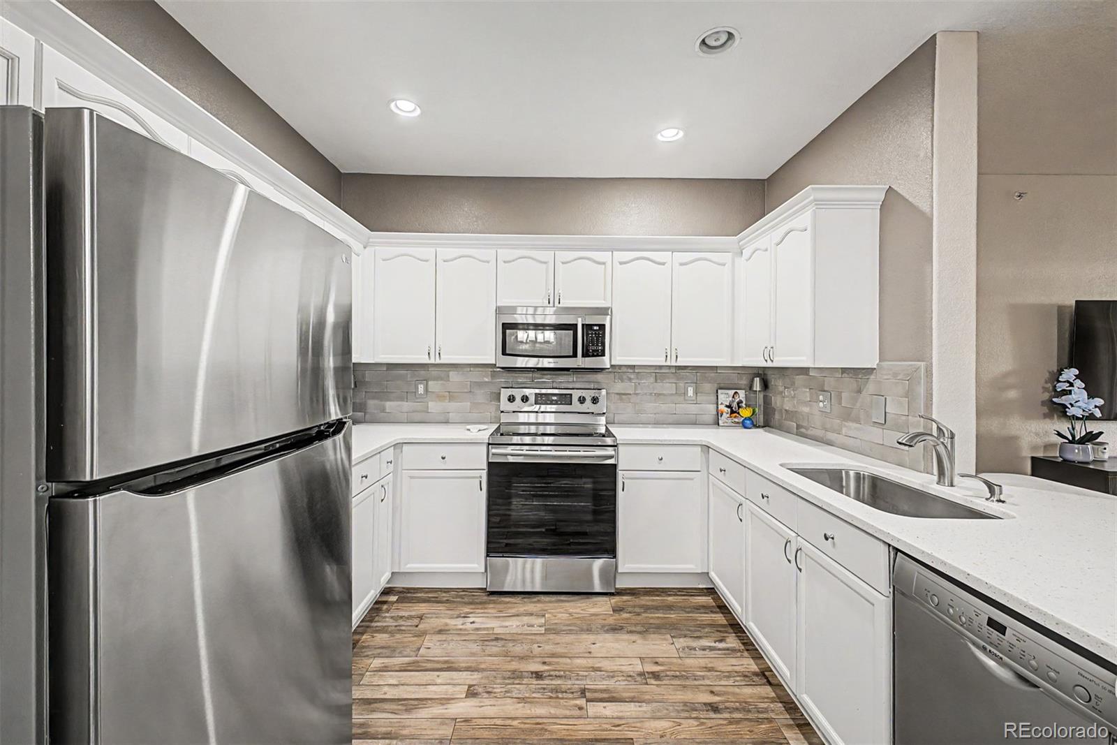 MLS Image #7 for 8496 s hoyt way 206,littleton, Colorado