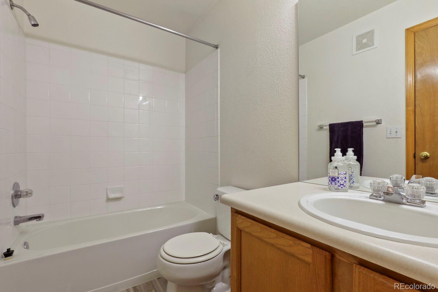 MLS Image #10 for 12343 e 2nd drive,aurora, Colorado