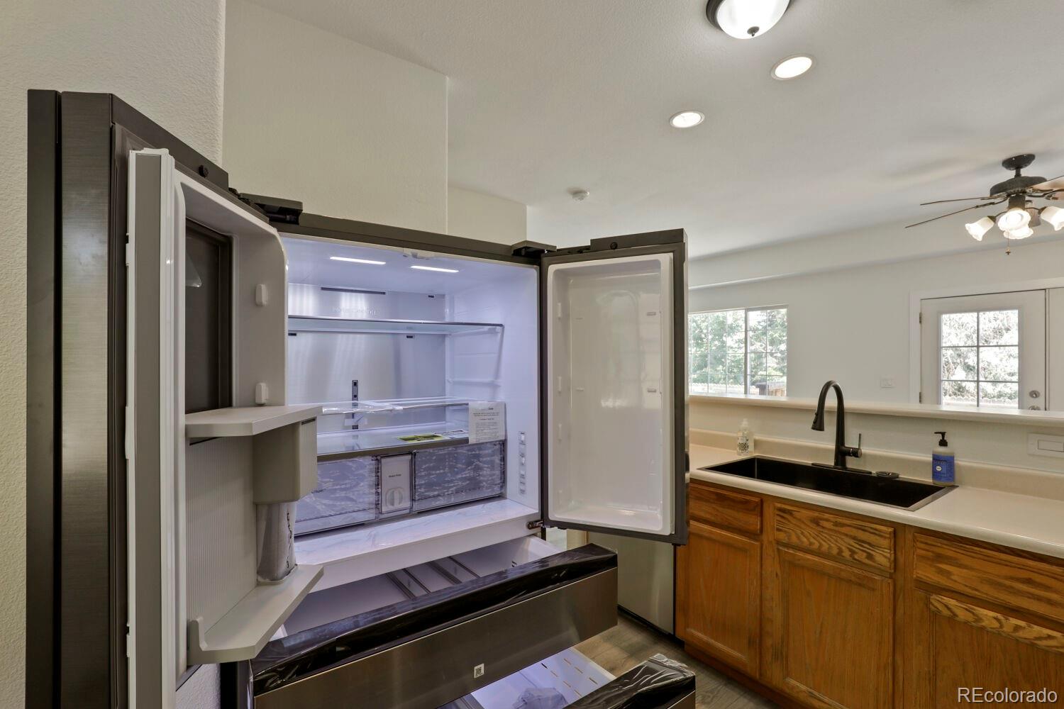 MLS Image #4 for 12343 e 2nd drive,aurora, Colorado