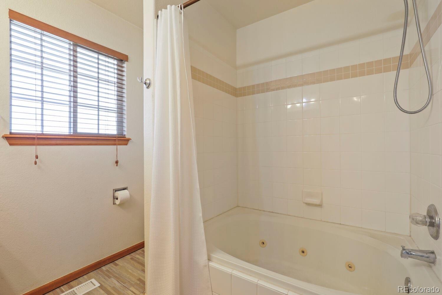 MLS Image #8 for 12343 e 2nd drive,aurora, Colorado