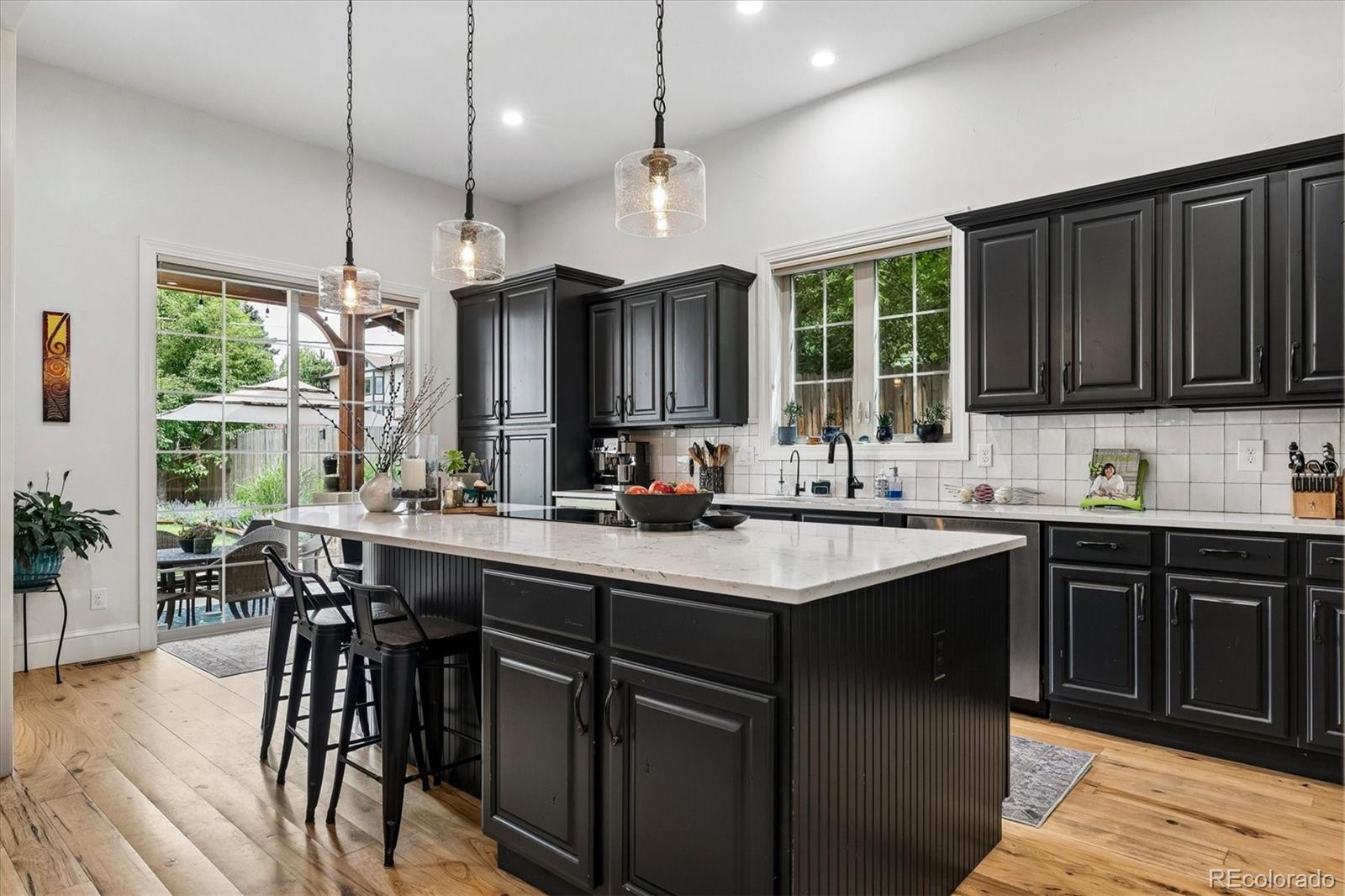 MLS Image #11 for 5518 s foresthill street,littleton, Colorado