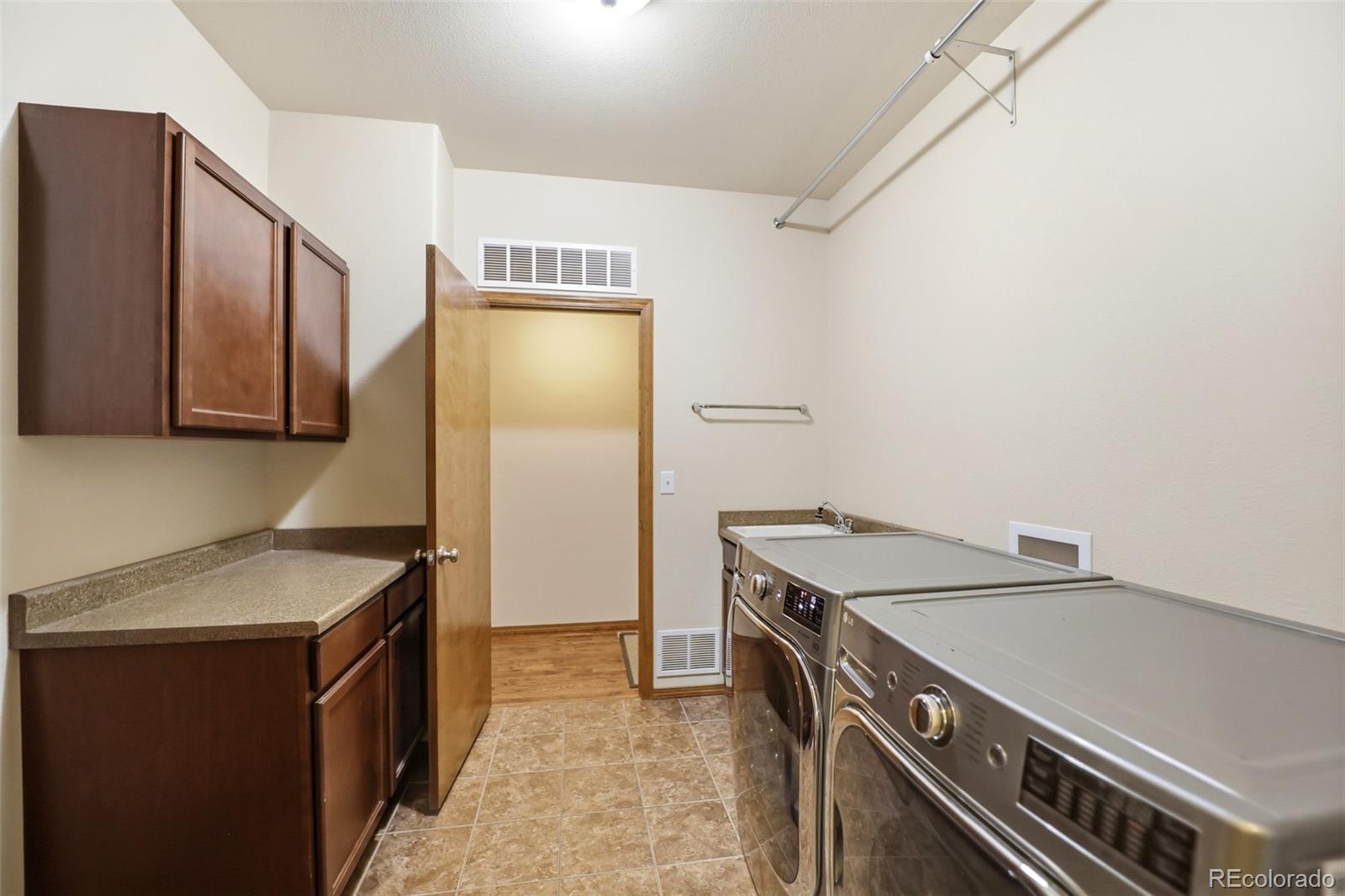 MLS Image #37 for 10916  silver mountain point,colorado springs, Colorado