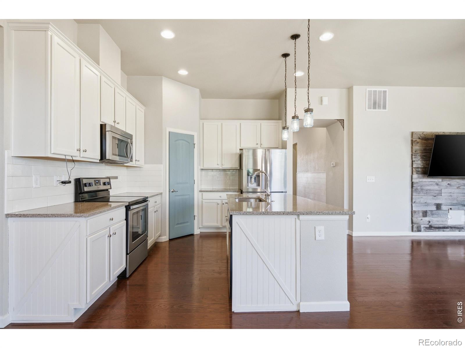 MLS Image #9 for 882  jenny lane,berthoud, Colorado