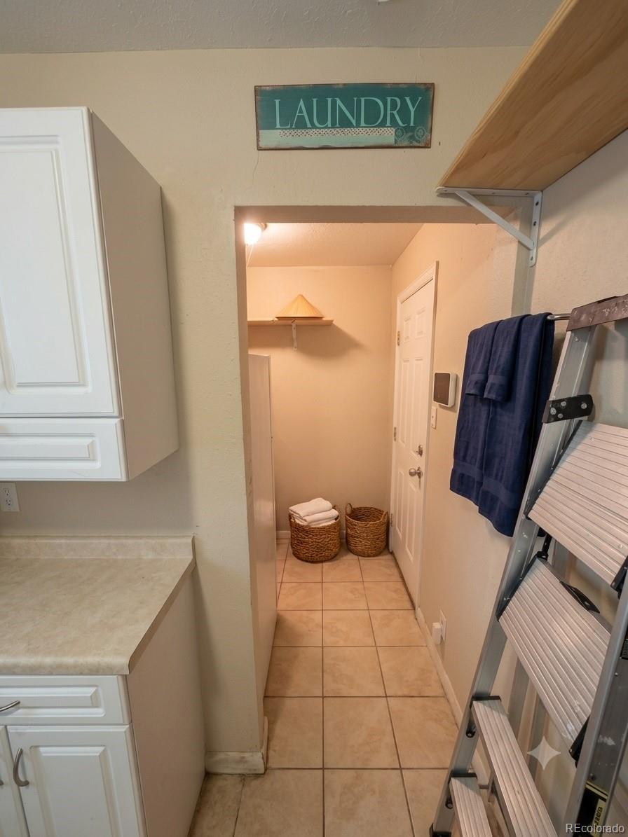 MLS Image #8 for 2500 s hooker street,denver, Colorado