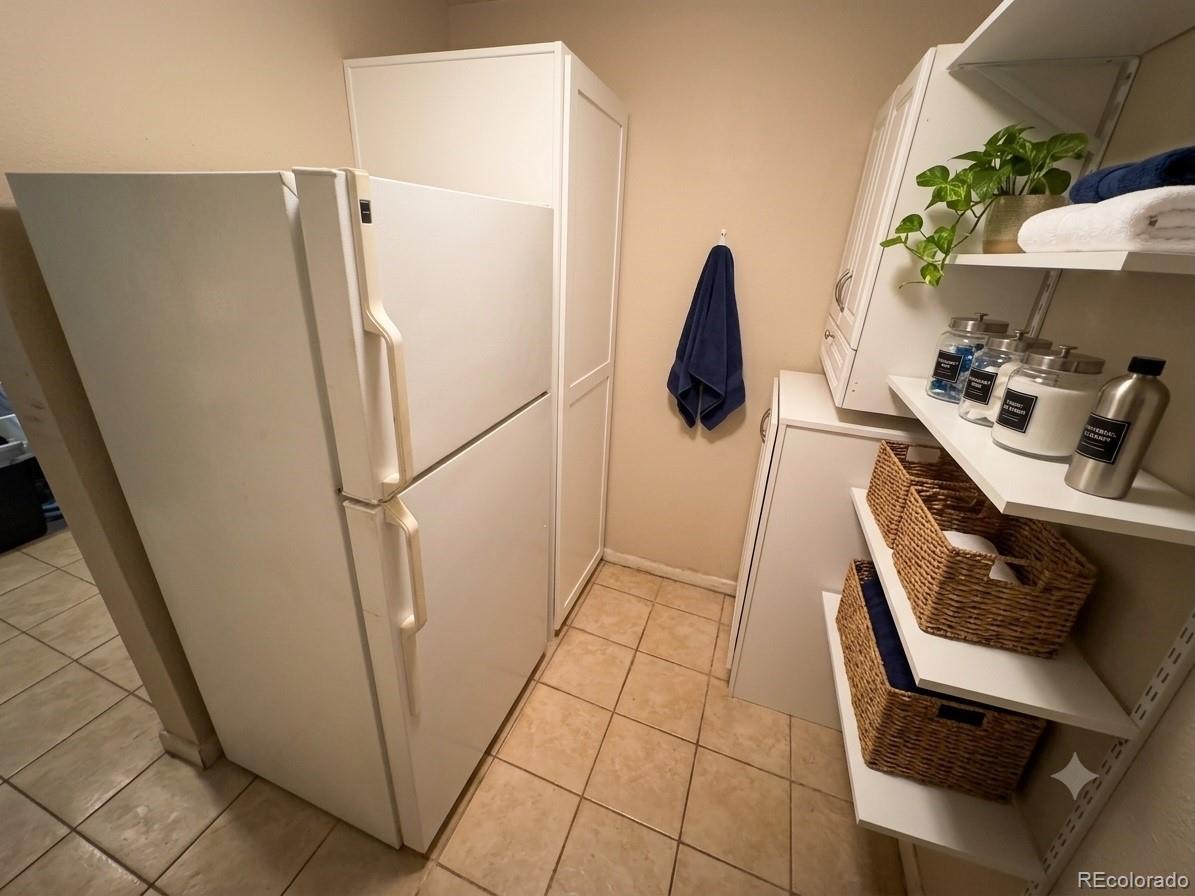 MLS Image #9 for 2500 s hooker street,denver, Colorado
