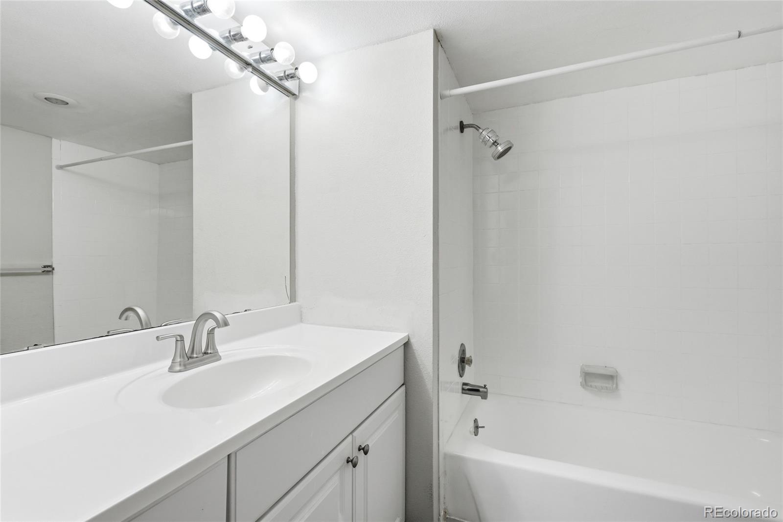 MLS Image #12 for 532  oakwood drive d105,castle rock, Colorado