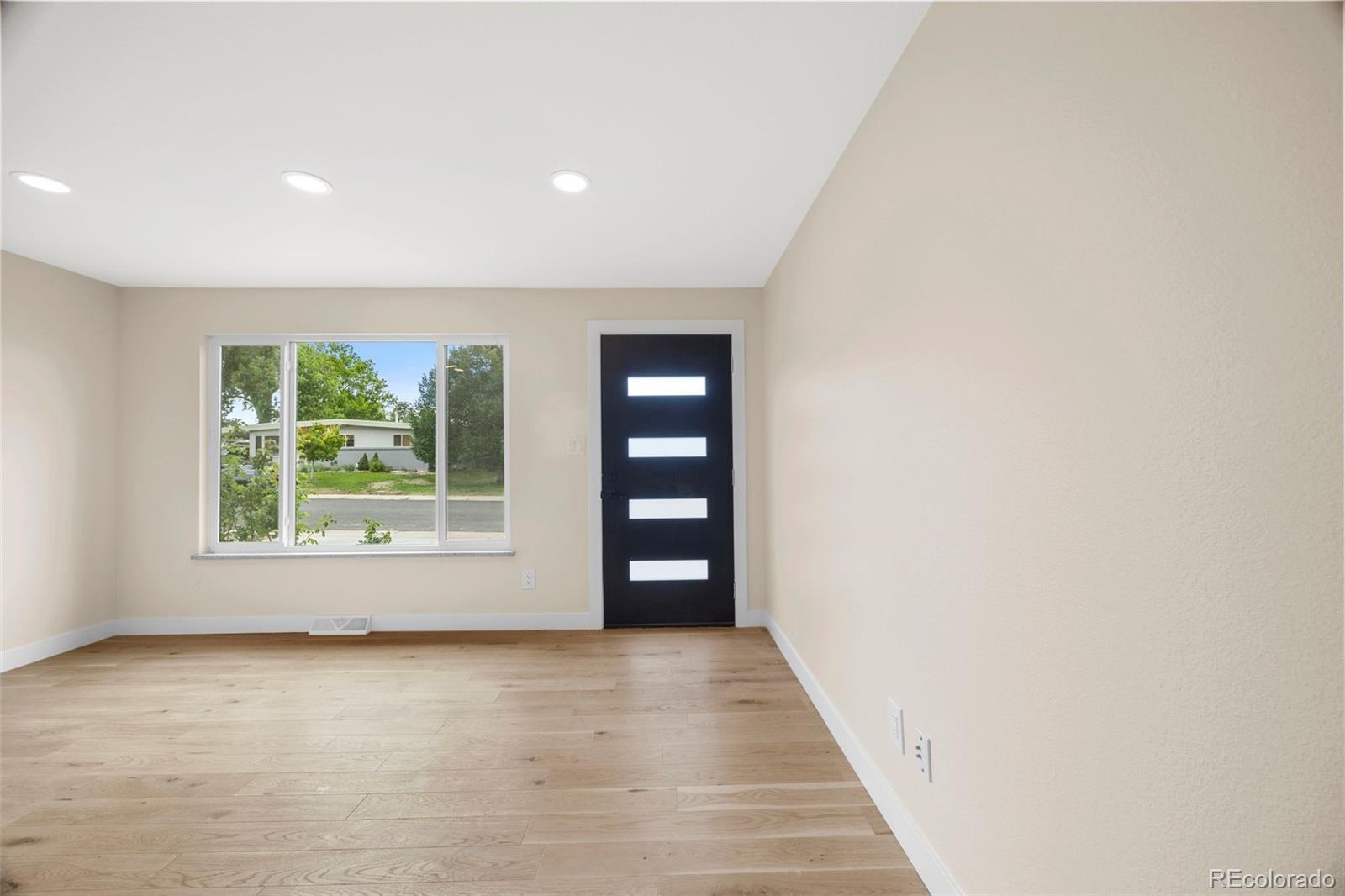 MLS Image #5 for 6710 s clermont street,littleton, Colorado