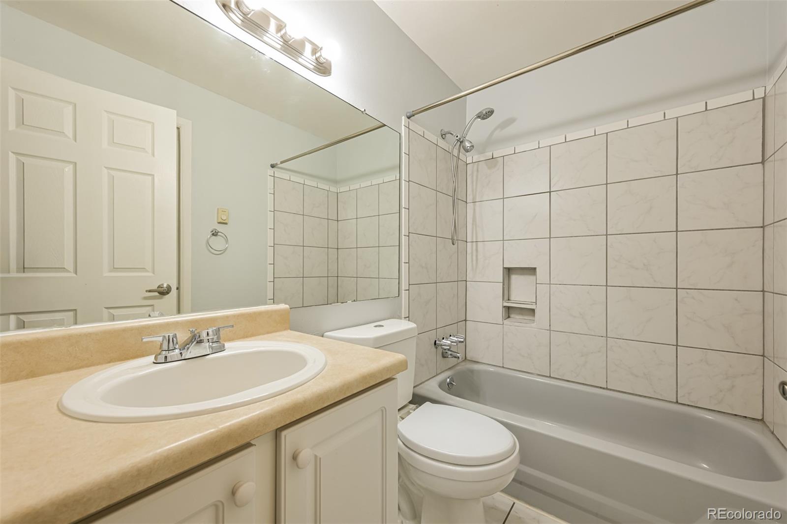 MLS Image #21 for 1115 s truckee way,aurora, Colorado